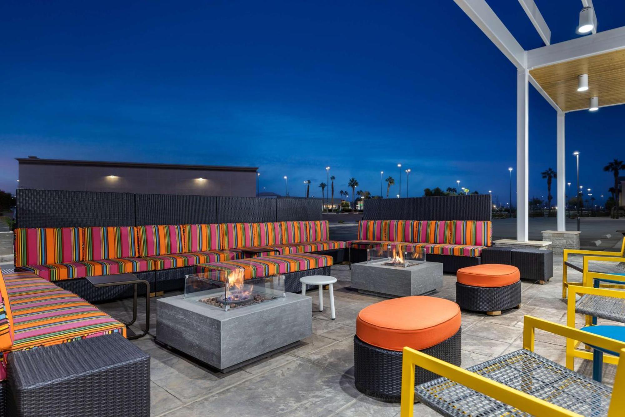Home2 Suites By Hilton ال سنترو المظهر الخارجي الصورة